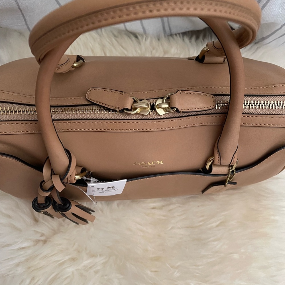 Coach Legacy Leather Bag - Picture 10 of 17